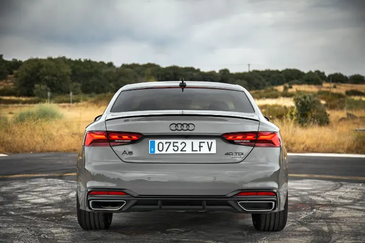 Audi A5 — fotografía real de la unidad de referencia, vista 4