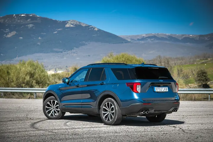 Ford Explorer — fotografía real de la unidad de referencia, vista 6