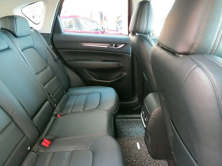 Mazda CX-5 — fotografía real de referencia 5