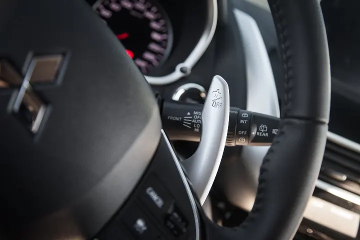 Mitsubishi Eclipse Cross — fotografía real de referencia 7