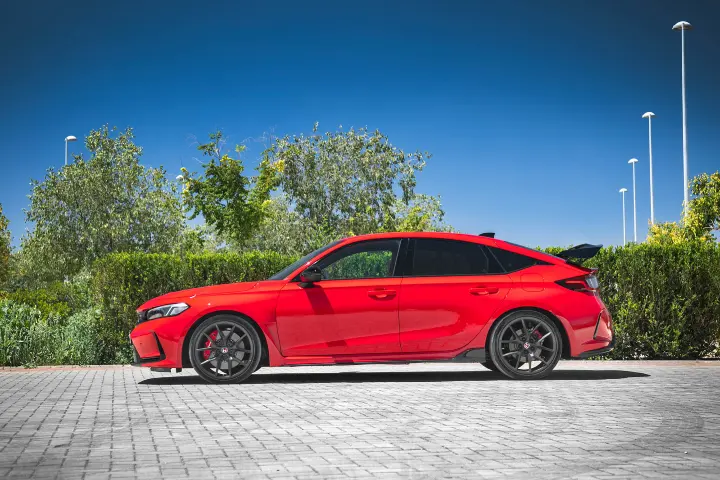 Honda Civic — fotografía real de la unidad de referencia, vista 3