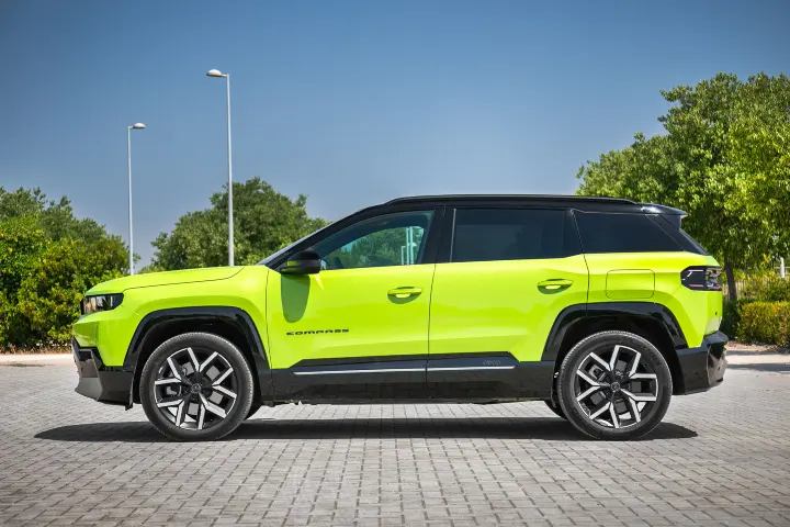 Jeep Compass — fotografía real de la unidad de referencia, vista 2