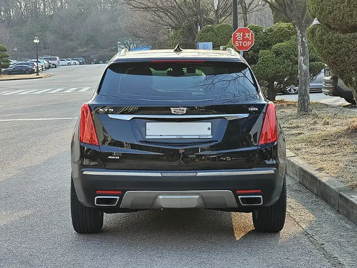 Cadillac XT5 — fotografía real de referencia 3