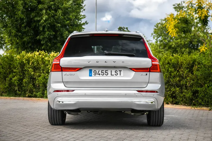 Volvo XC60 — fotografía real de referencia 4