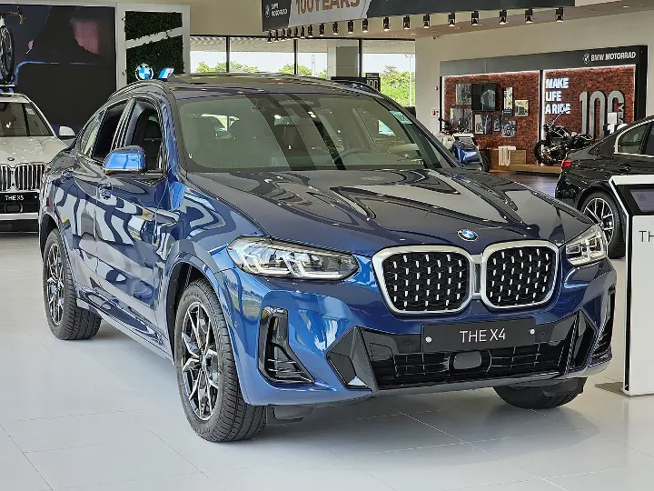 BMW X4 — fotografía real de la unidad de referencia, vista 1