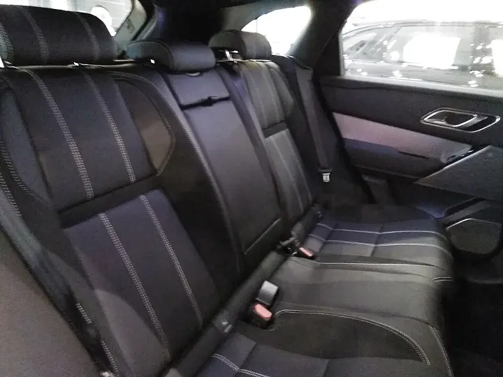 Land Rover Range Rover Velar — fotografía real de referencia 5