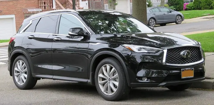 Infiniti QX50 — fotografía real de referencia 2